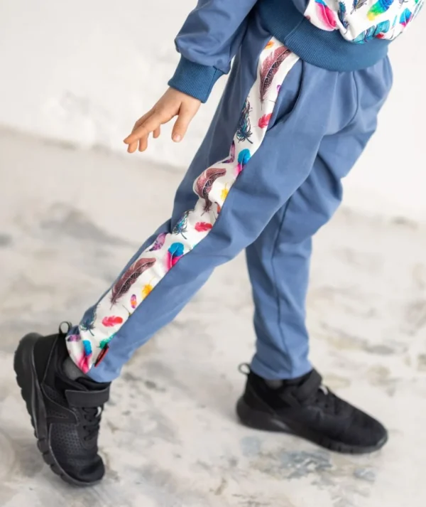 Everyday Pockets Pants Feathers