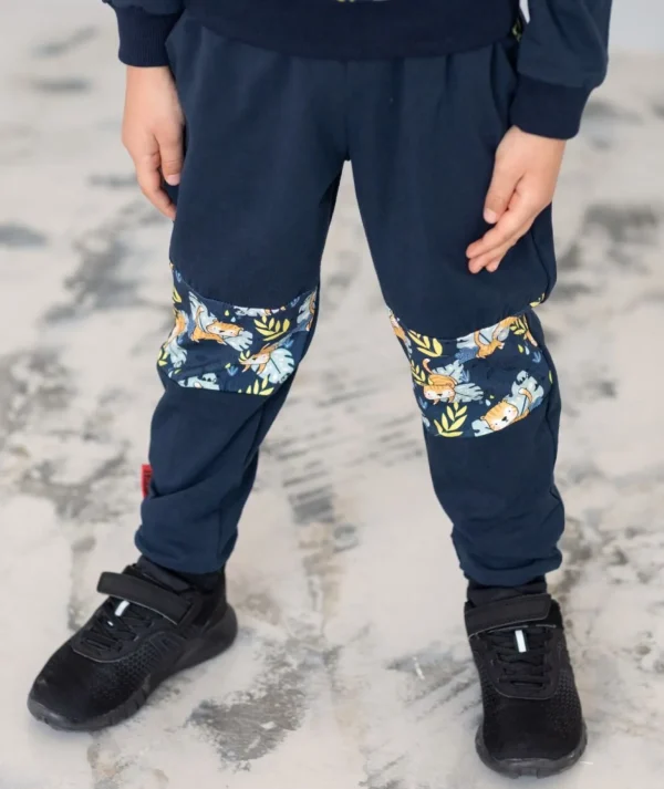 Everyday Pockets Pants Playful Tigers